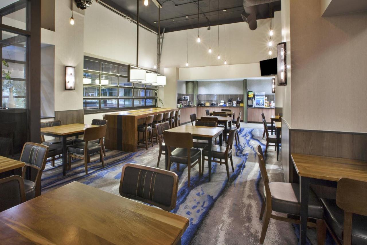 Fairfield Inn & Suites By Marriott Milwaukee Downtown Eksteriør billede