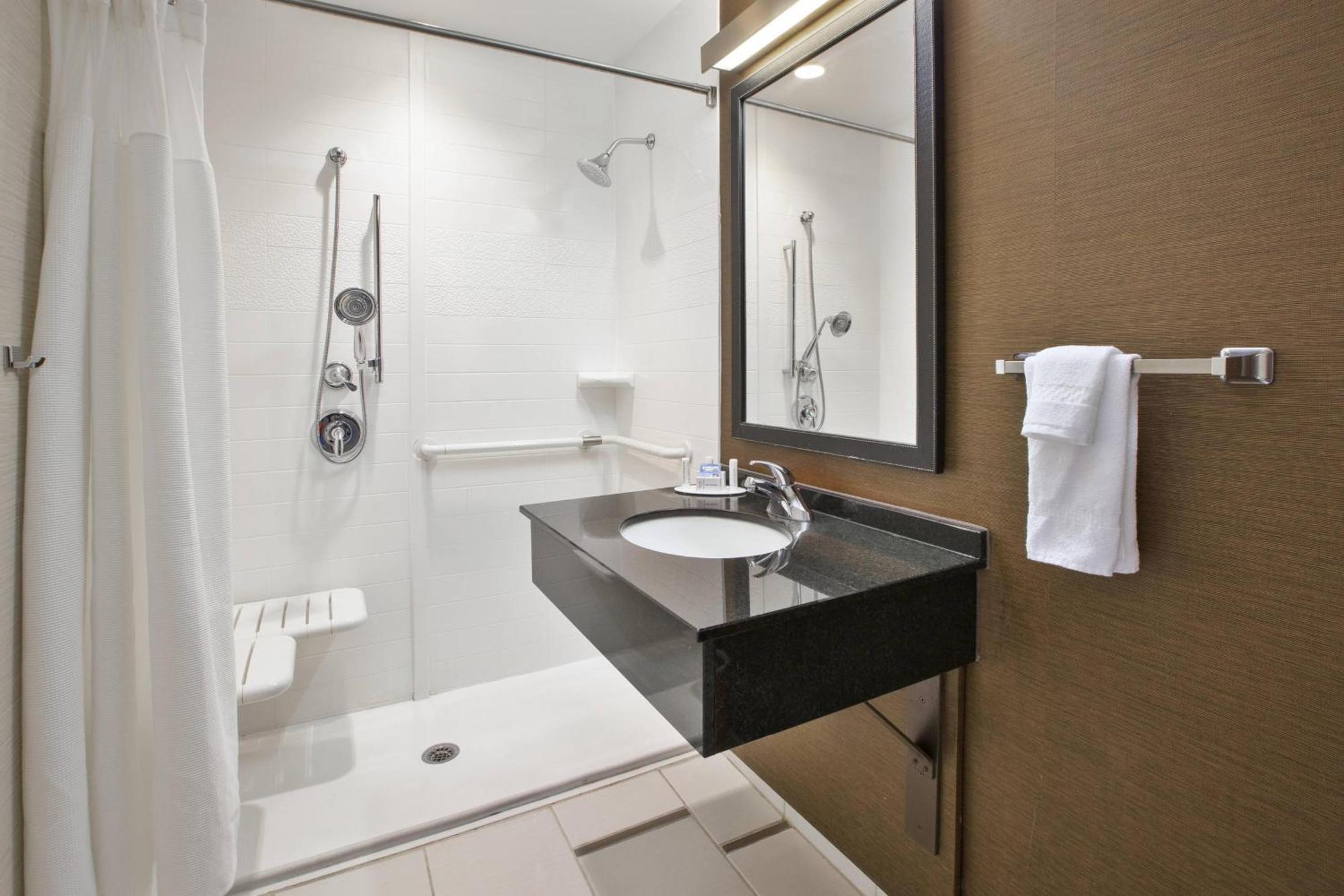 Fairfield Inn & Suites By Marriott Milwaukee Downtown Eksteriør billede