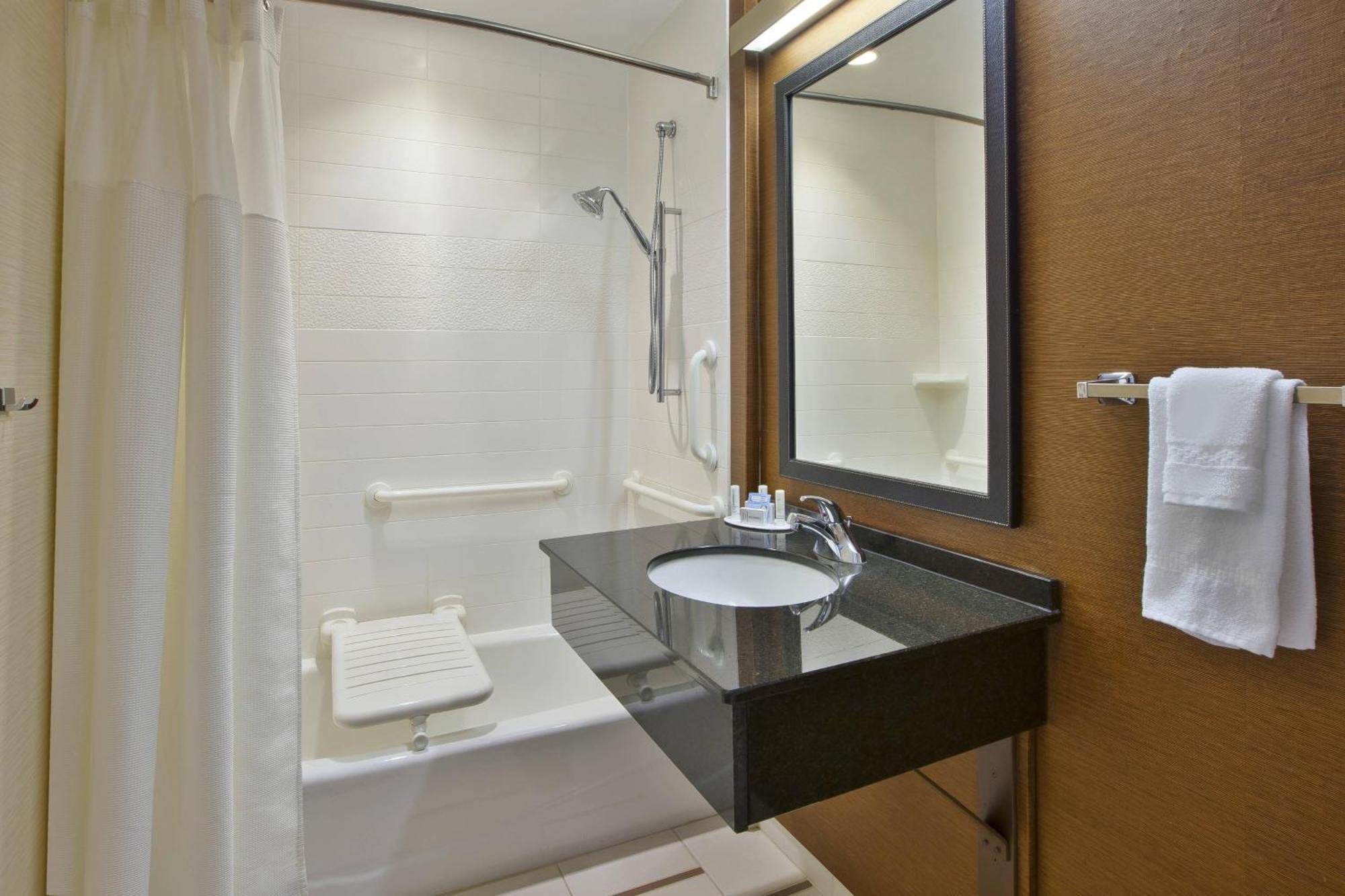 Fairfield Inn & Suites By Marriott Milwaukee Downtown Eksteriør billede