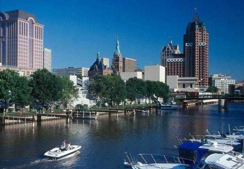 Fairfield Inn & Suites By Marriott Milwaukee Downtown Eksteriør billede